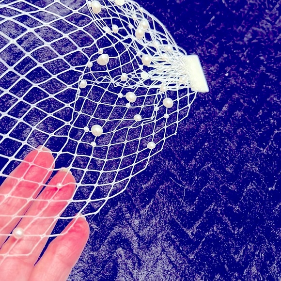 💕 Wedding face veil with lots of pearls. - Picture 10 of 10